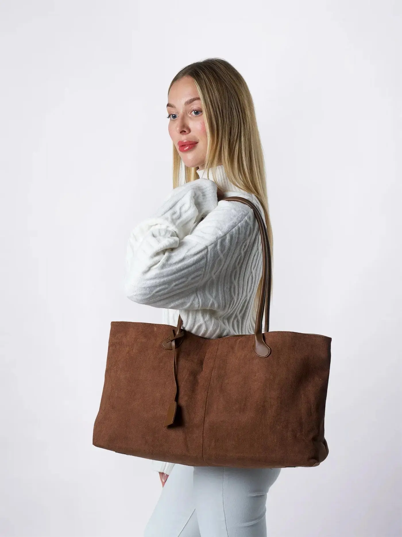 Big Suede Carry - Image 9