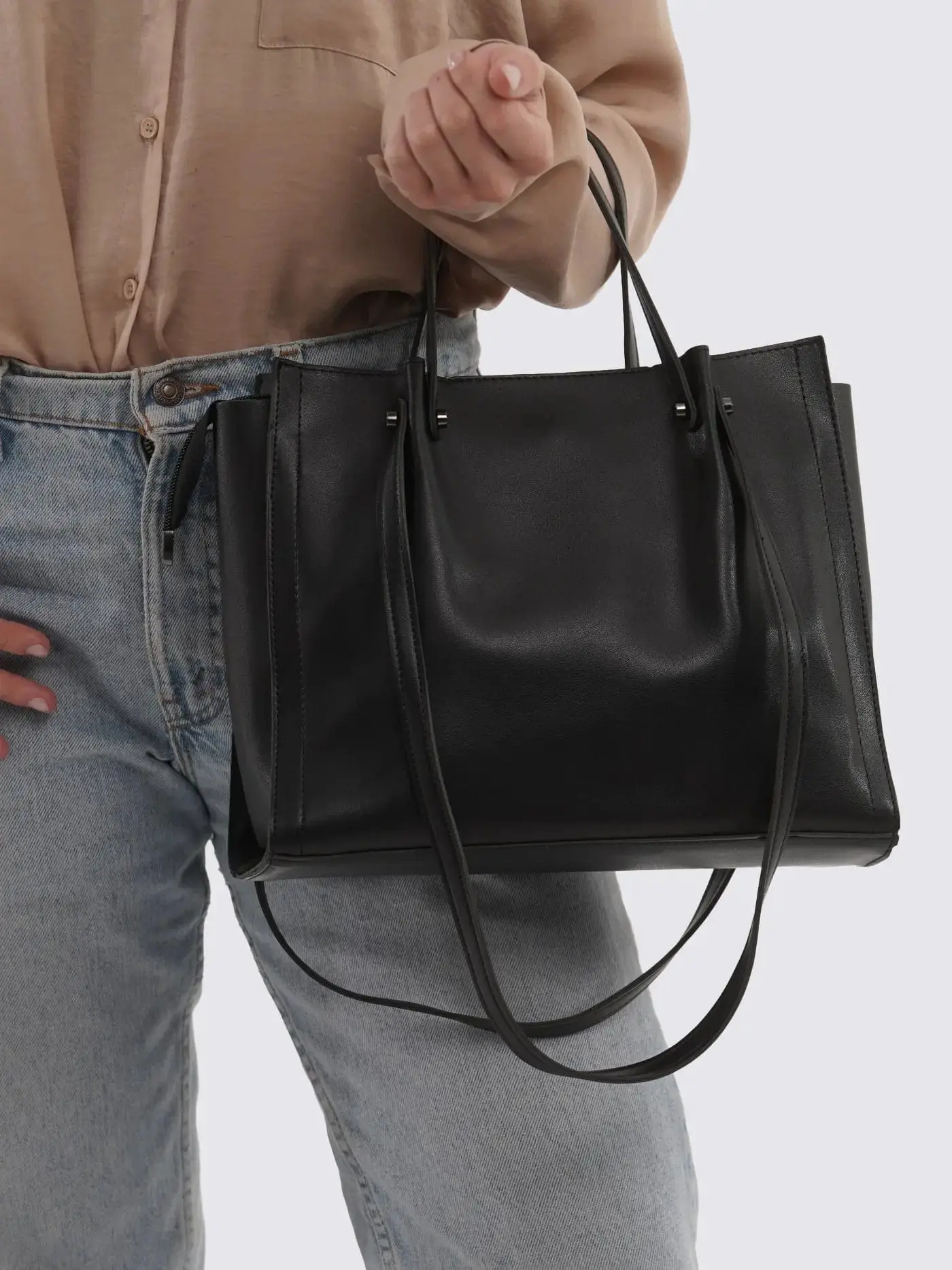 Paola Carryall Tote - Image 4