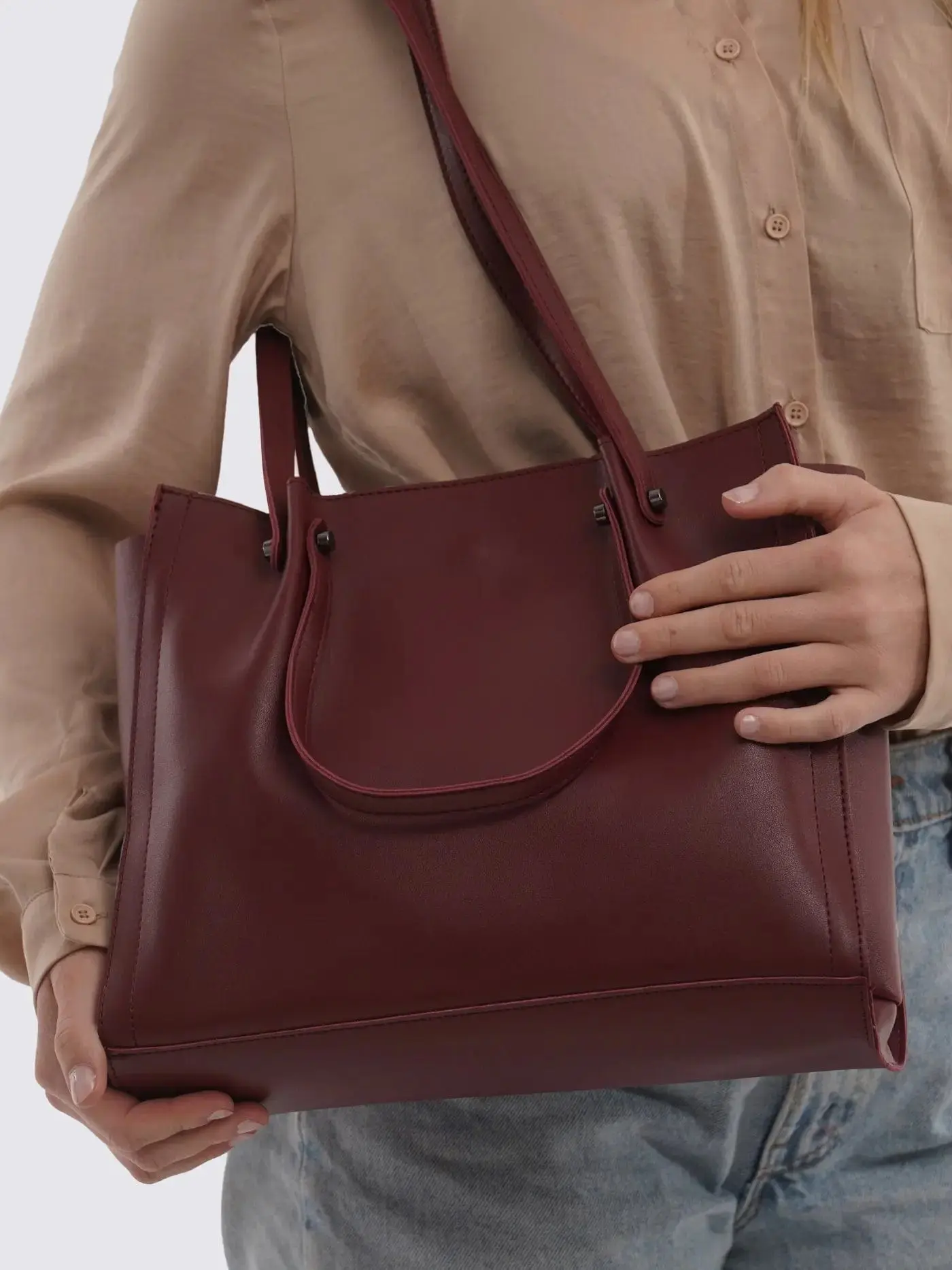 Paola Carryall Tote - Image 8