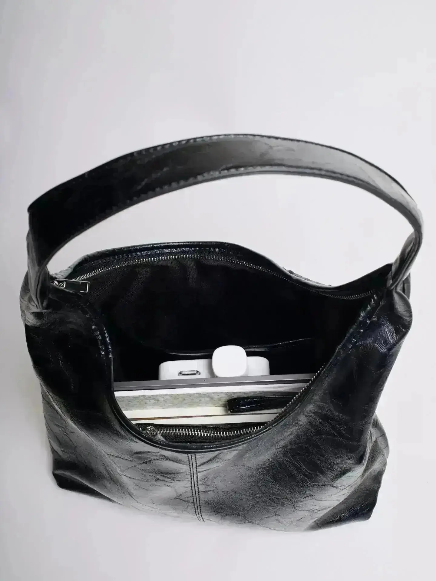 Scarlett Distressed Leather Tote - Image 73