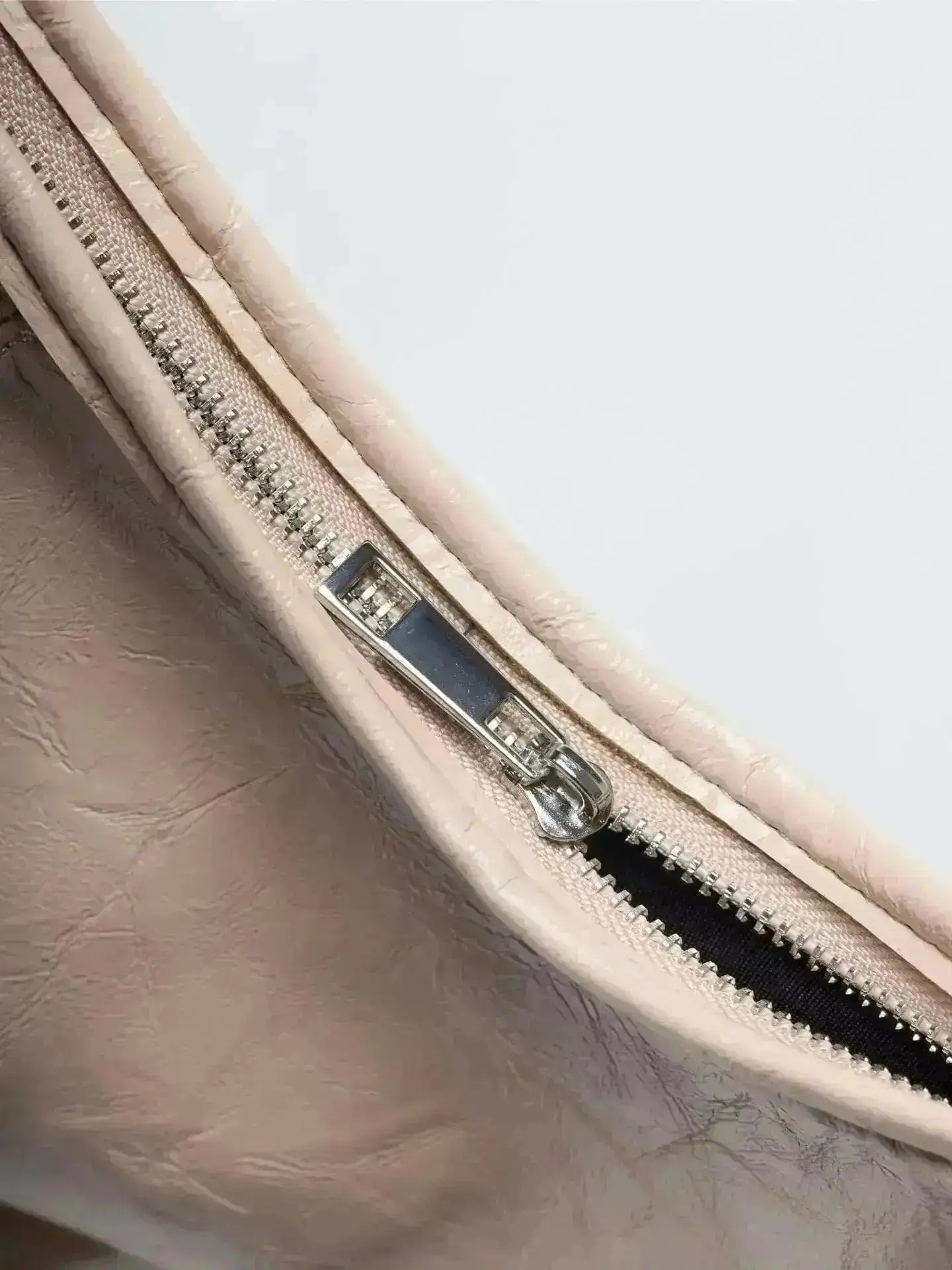 Scarlett Distressed Leather Tote - Image 89